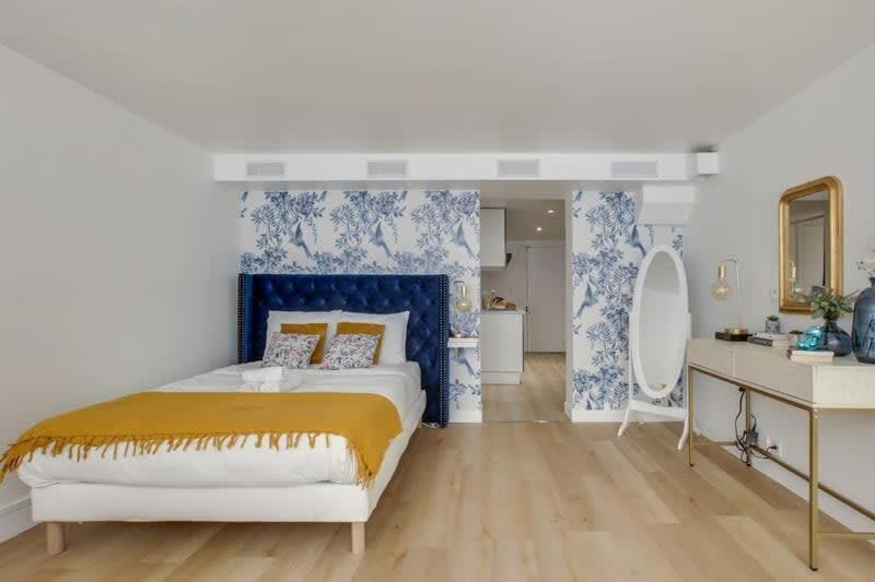 Appartement Modern French Studio Charm In The City